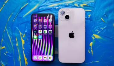 iPhone Handoff will seamlessly share one number between two phones