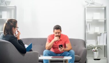 The risks of turning to AI for mental health advice, according to a psychiatrist