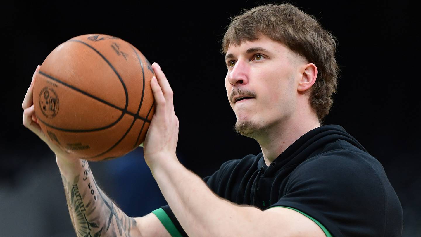 Baylor Scheierman 1-on-1: Tinkering With His Shot, Awareness, and a Great Compliment