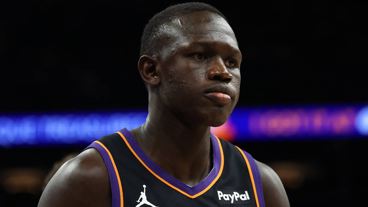 3 Big Things to Watch in Suns' Preseason Opener vs Pistons