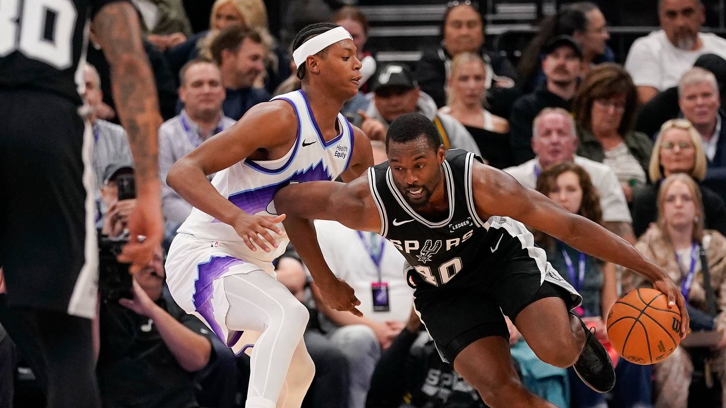 'We Have to Start Executing': Even in Preseason, Spurs Learning Valuable Lessons