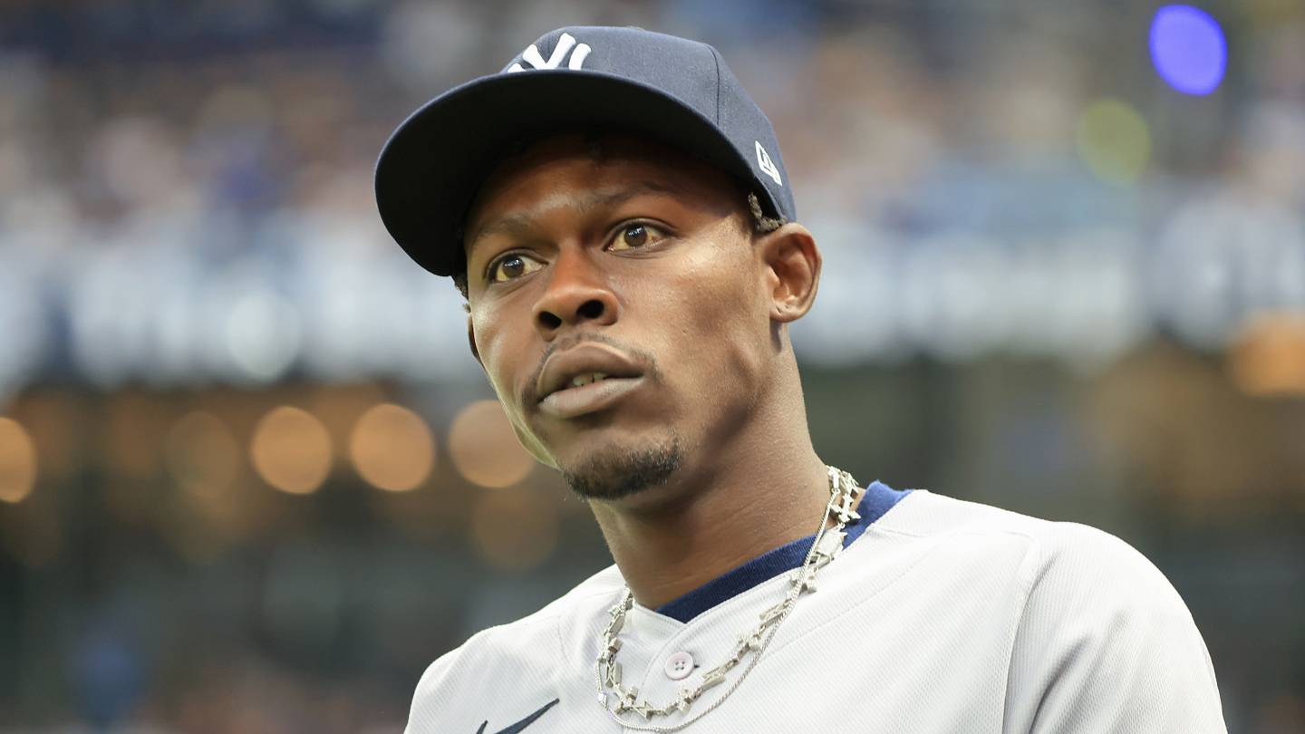 Pirates Should Avoid Signing Yankees All-Star Second Baseman