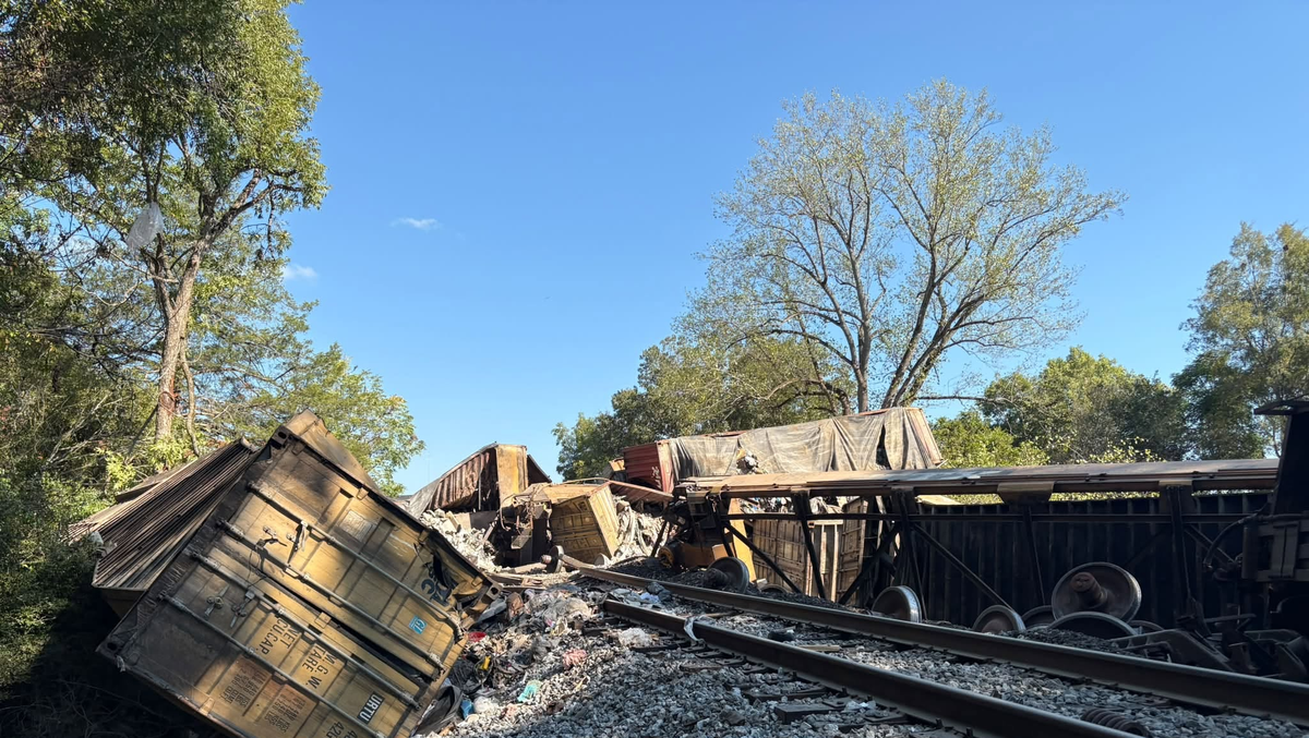 Central Alabama train derailments prompt evacuations, closures