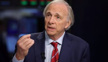 Ray Dalio warns stocks' bond-yield cushion is shrinking