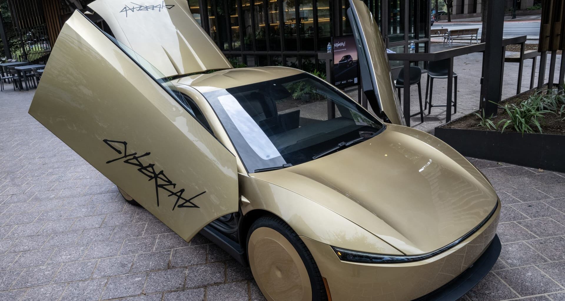 Tesla Cybercab pressure to expand after rocky first month in Austin