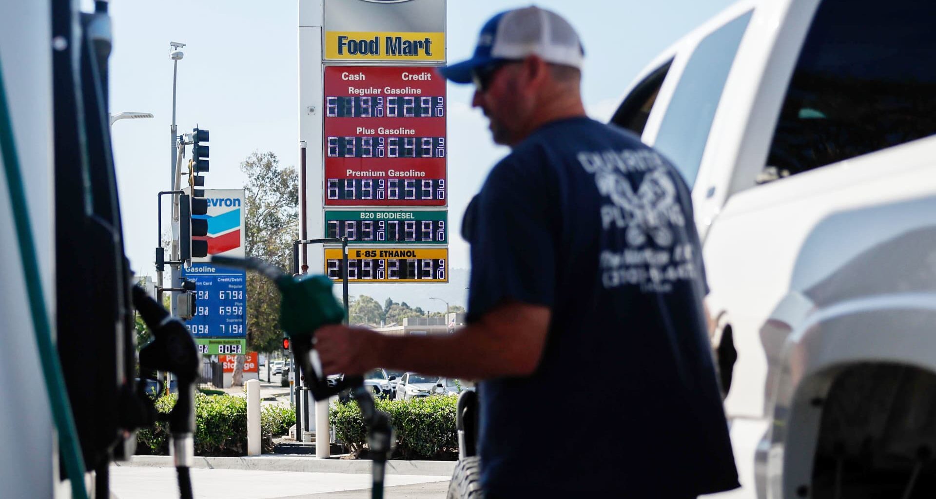 Inflation fears on the rise as one-year outlook in Fed survey hits highest level since May 2023