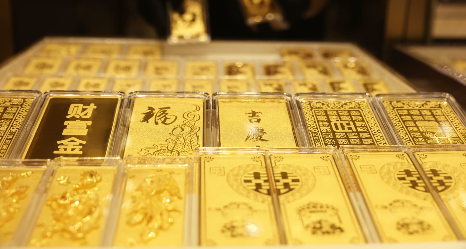 Why China is importing a record amount of gold