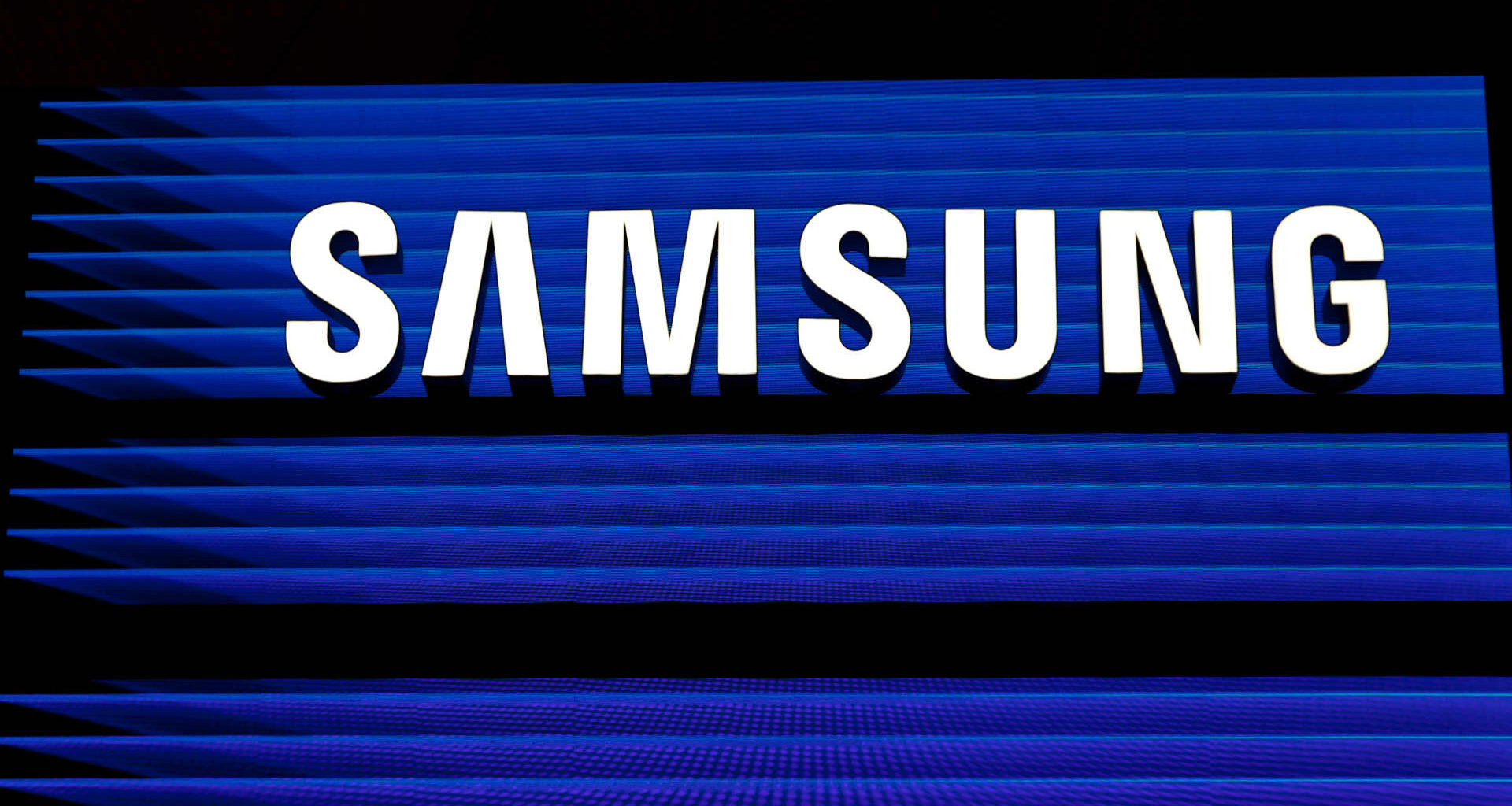 Samsung Electronics shares slid despite record profit in the third-quarter