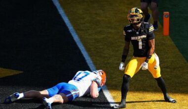 Florida Gators run into buzzsaw in Missouri, Tigers shred top-ten team for rare ranked win at home