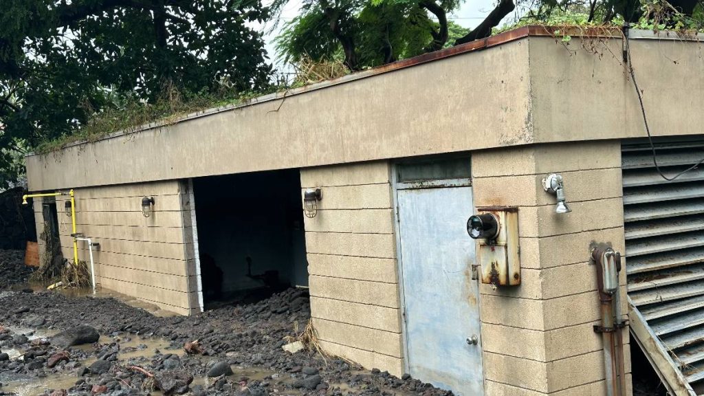 Two Kaʻū condo communities deserted after Lala damaged private Punaluʻu utility servicing water, sewer : Big Island Now