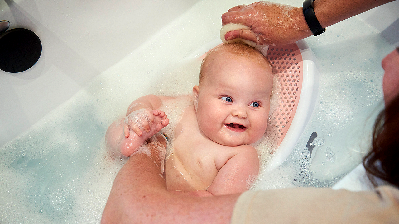 Thousands of baby bath seats recalled over potential drowning hazard