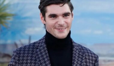 Breaking Bad Actor RJ Mitte Dies By Suicide in Texas