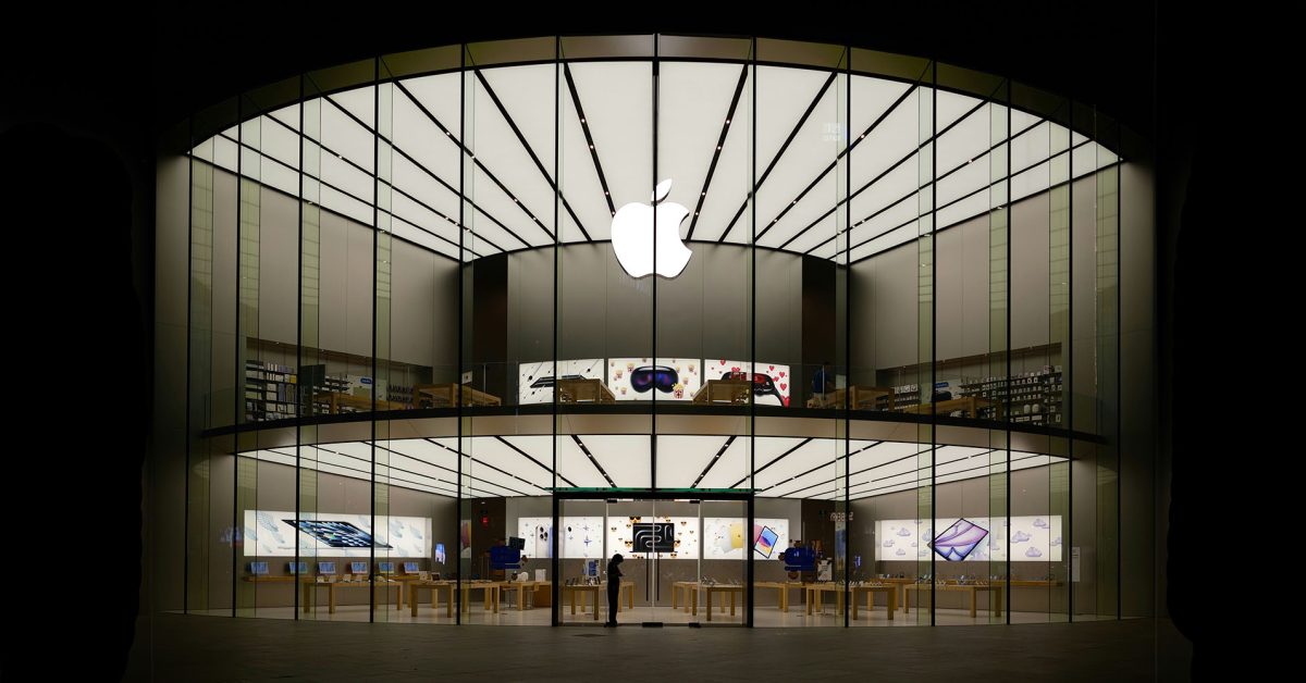 Apple gains ground as China’s smartphone shipments plunge in Q3 2026