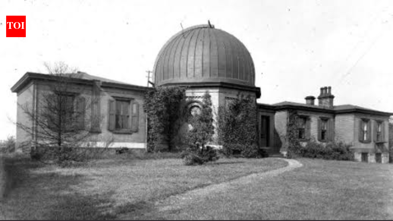 In 1930, a Pittsburgh plumber built a tiny aluminium observatory in his backyard for a homemade telescope; its unusual dome became a prototype for observatory designs and later helped bring him face to face with Einstein