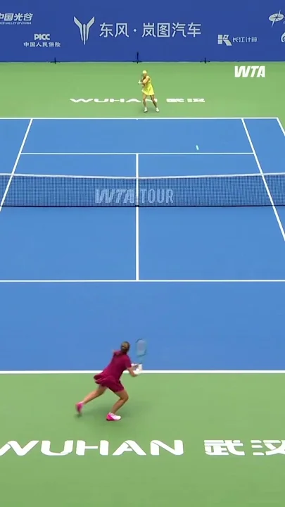Quality tennis! 💯Jelena Ostapenko continues to battle in her quarterfinal. #dongfengvoyahwuhanopen - YouTube