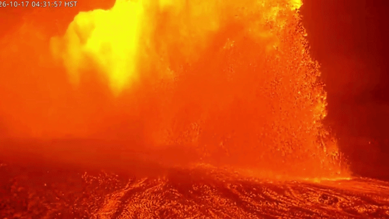 VIDEO: Kilauea spews sheets of lava during 55th eruptive episode