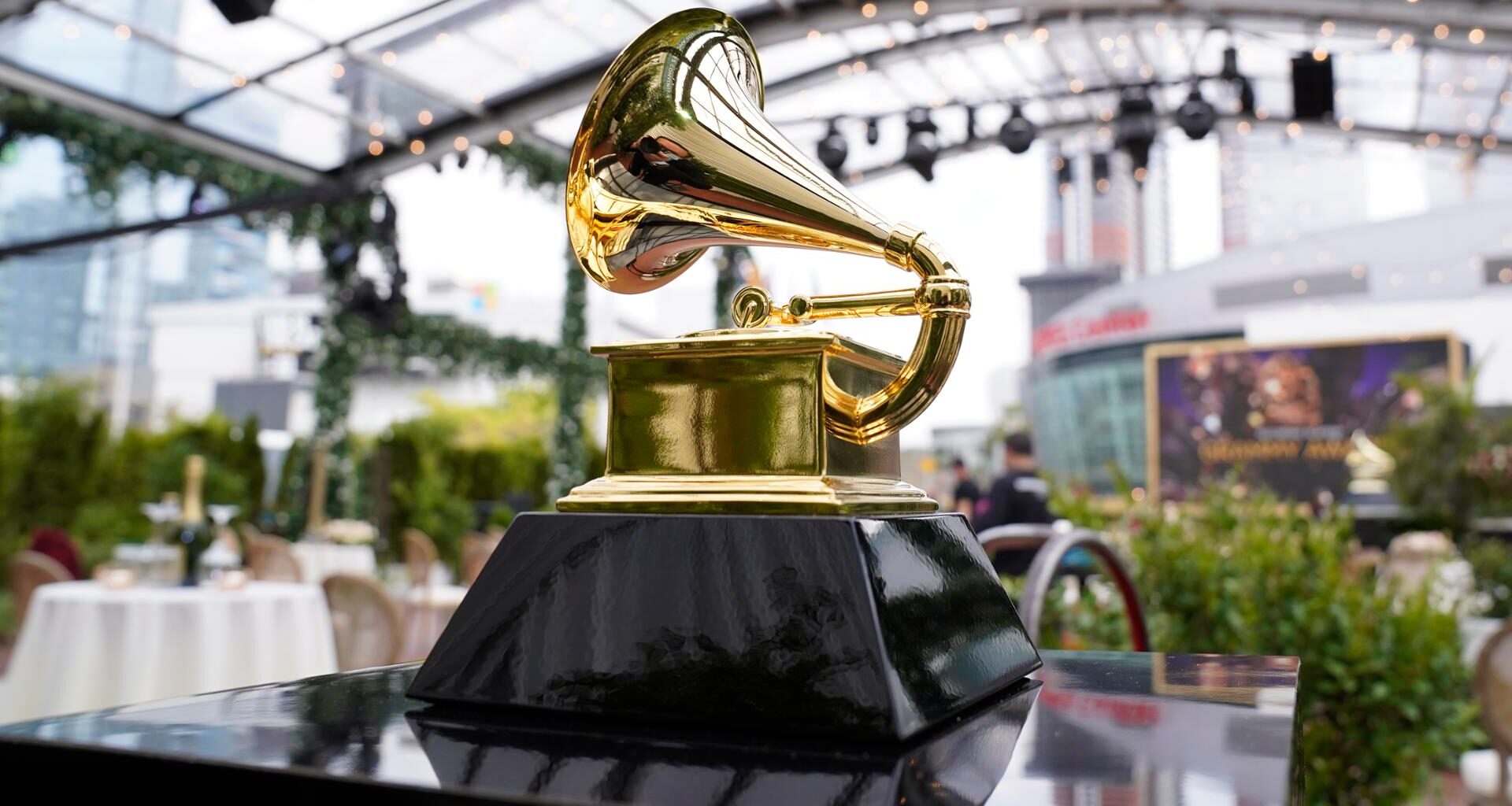 A decorative grammy is seen before the start of the 63rd annual Grammy Awards at the Los Angeles Convention Center on March 14, 2021. AP-Yonhap