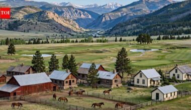 Charles Schwab invested an estimated $30 million in a 2,600-acre Montana horse ranch once owned by copper tycoon Marcus Daly to build a private golf club | World News