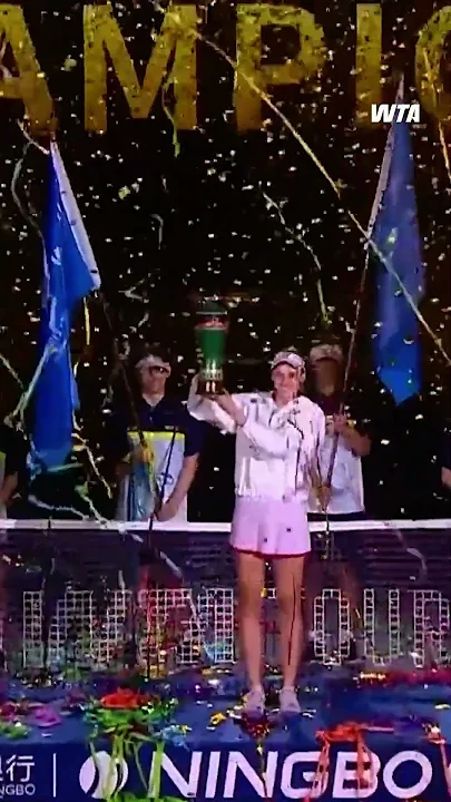 Elena Rybakina lifts a second consecutive trophy in Ningbo 🏆 - YouTube