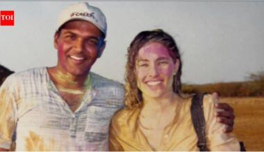 ‘Lagaan’ turns 25: Rachel Shelley shares unseen BTS pictures with Ashutosh Gowariker, hails him as ‘director extraordinaire’ |