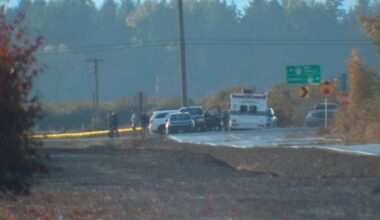 2 helicopters collide midair near airport in McMinnville, Oregon, FAA confirms