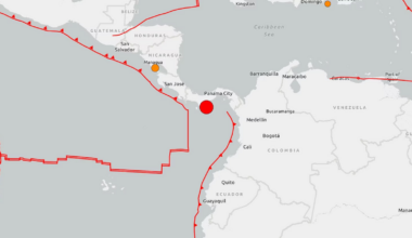 Panama earthquake: Tsunami threat after magnitude 7.7 earthquake shakes region, USGS reports