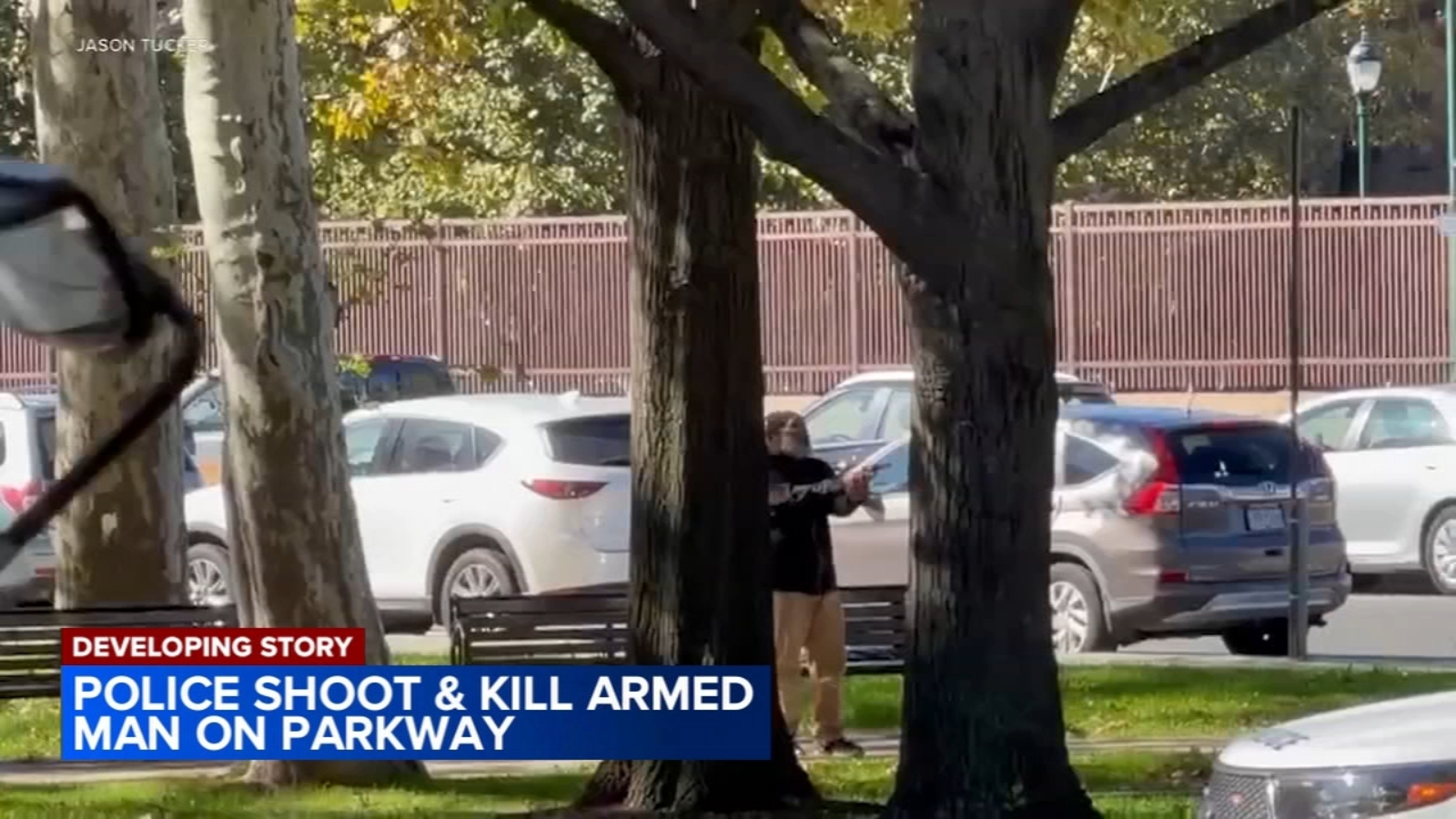 Man shot, killed by police after confrontation along Ben Franklin Parkway in Center City Philadelphia
