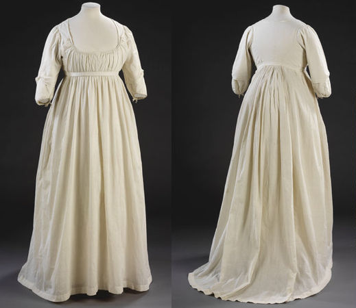 Gown, 1797-1805, Great Britain, Victoria & Albert Museum.