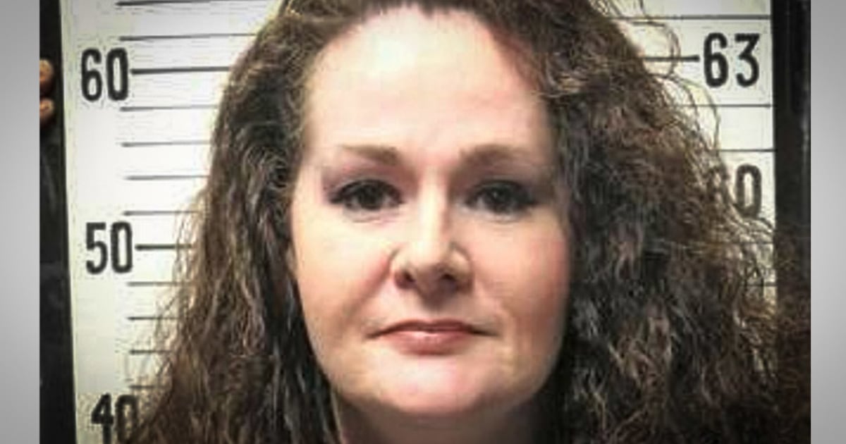 Tennessee inmate still alive after being administered two lethal injections, her lawyer says