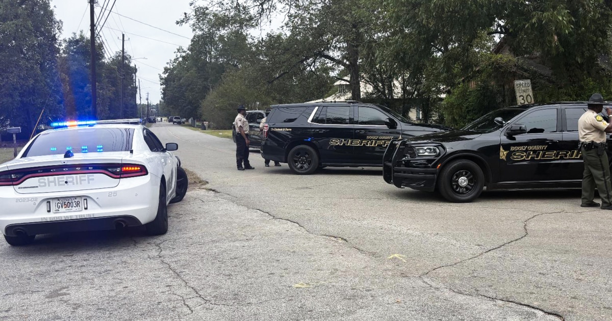 Two dead, 35 wounded in shooting at Georgia block party