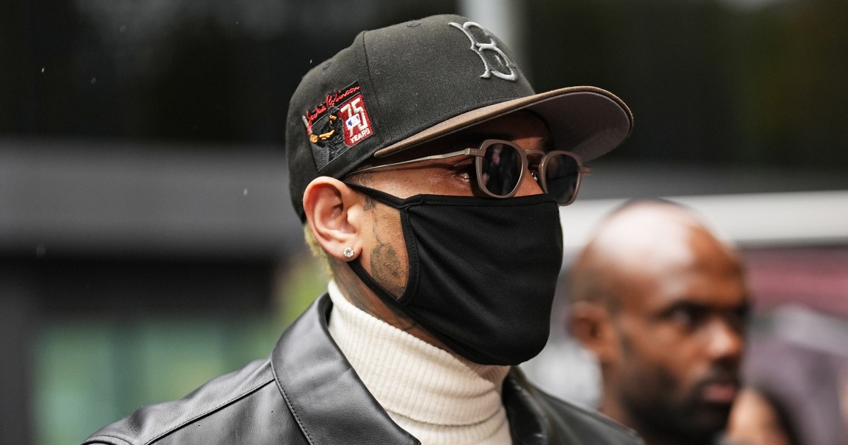 Grammy-winning singer Chris Brown avoids prison time for brawling at a London nightclub