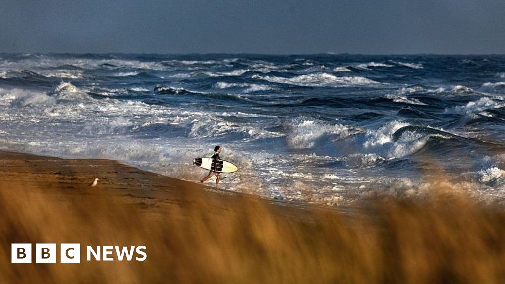 Medical plane with 6 on board missing off Massachusetts coast - BBC