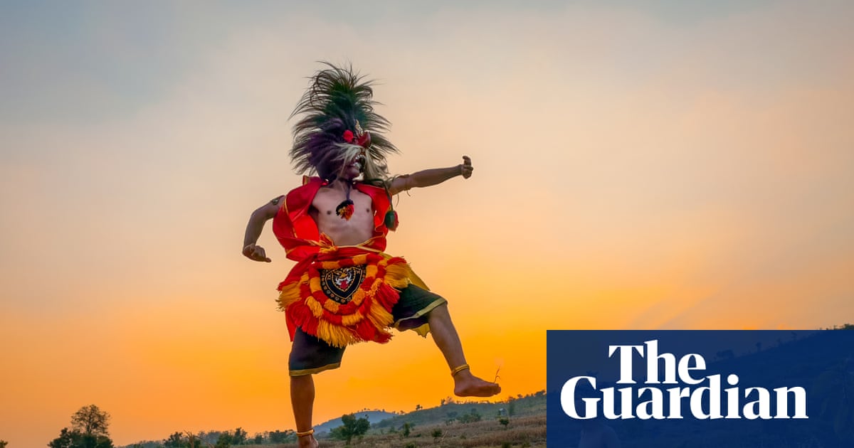 A theatrical dancer on a pristine limestone mountain in East Java: Mohammad Nur Nasikin’s best phone picture | Photography