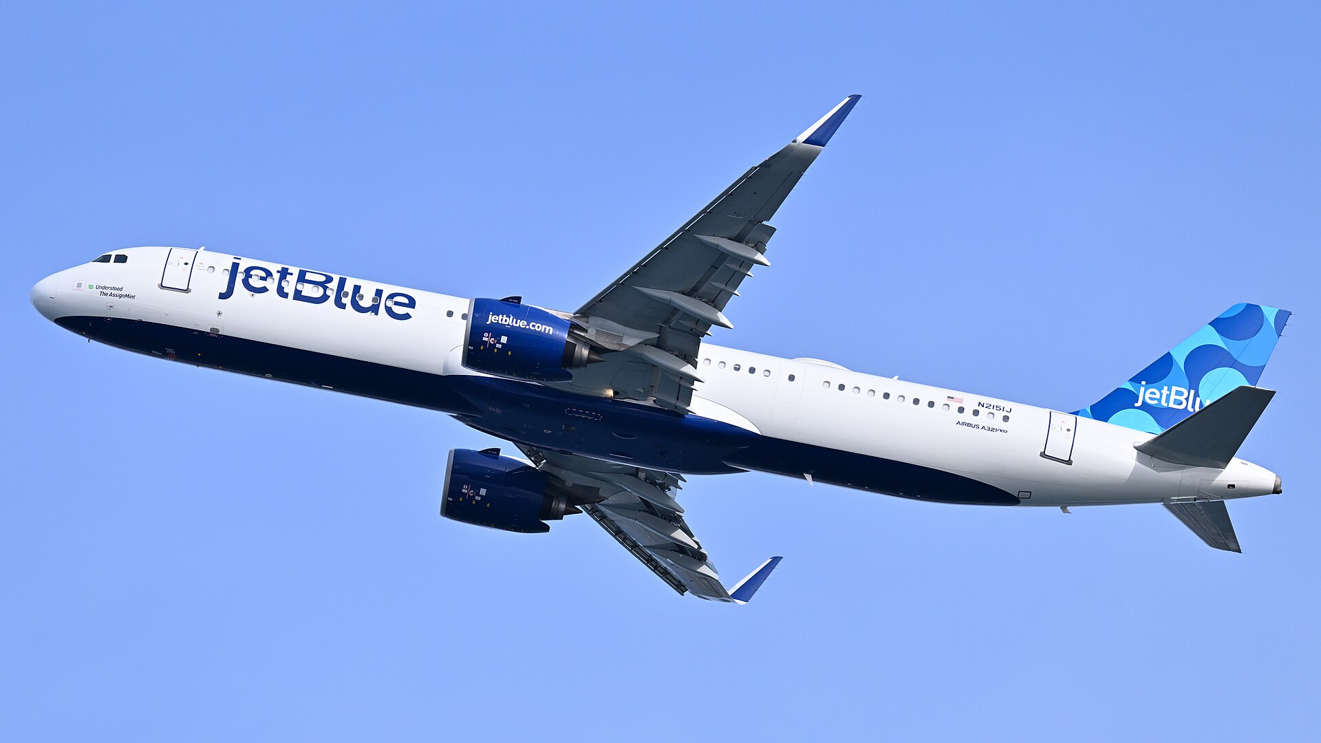 JetBlue Airbus A321neo departing Boston