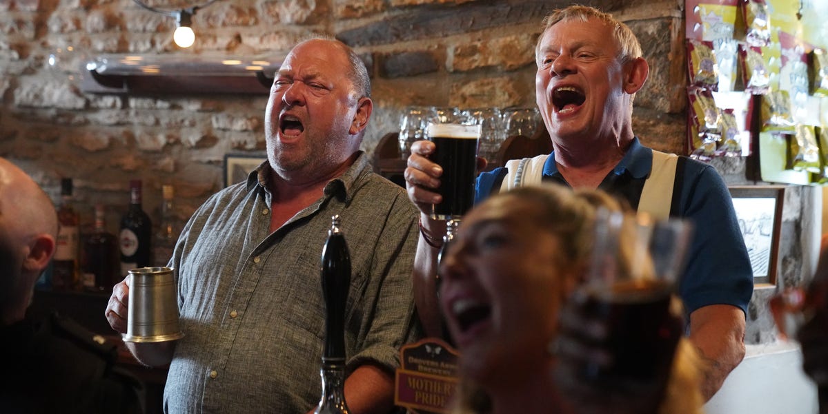 "Brilliant" Martin Clunes drama hailed as a "classic" climbs trending chart on UK streaming