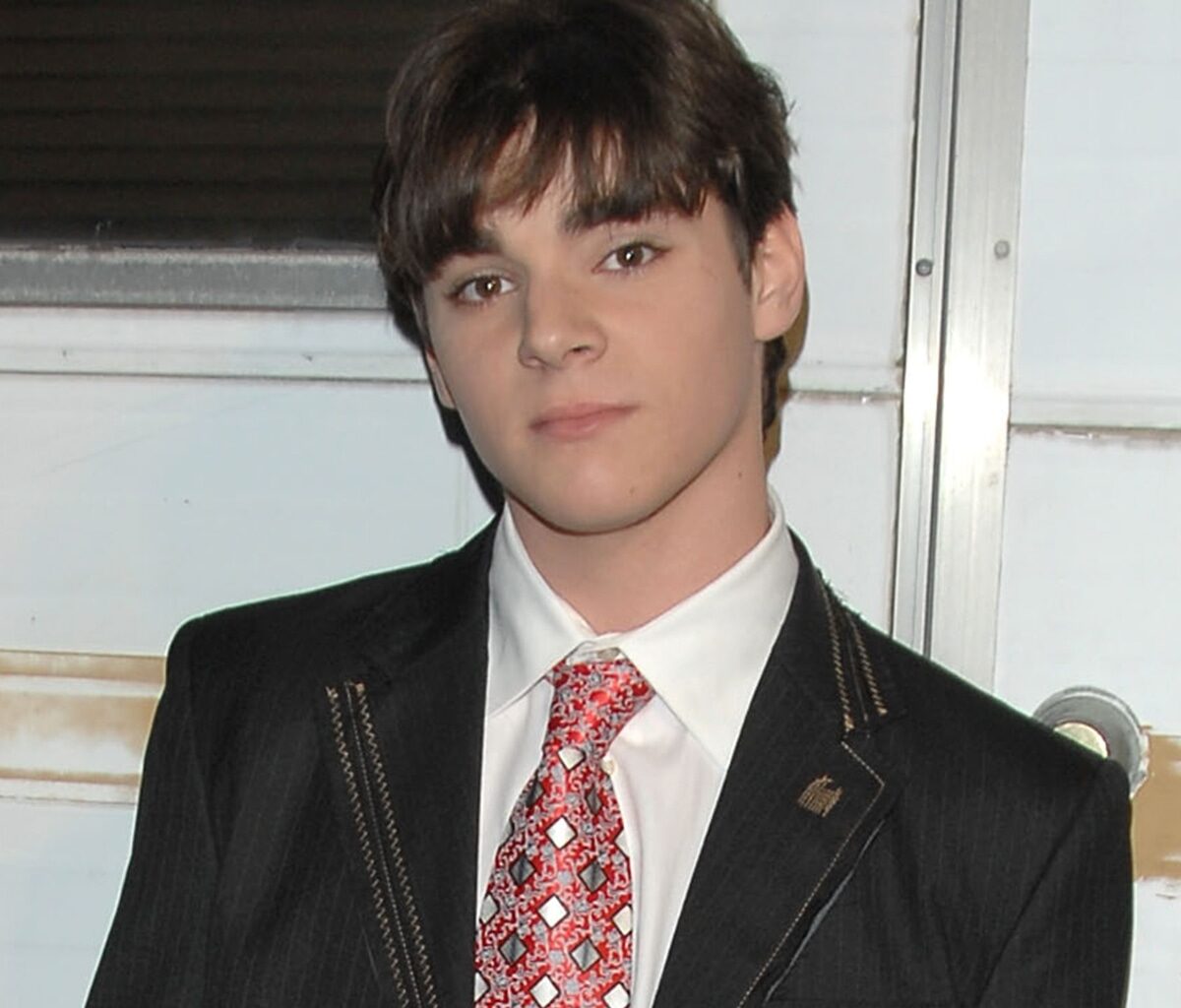 RJ Mitte Dead at 34: Breaking Bad's Aaron Paul, Dean Norris Pay Tribute