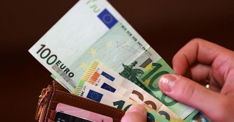 Euro drops amid high energy prices and street riots in France | Consumer