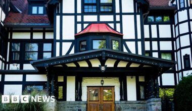 Cornell cancels fraternity parties over sexual assault case - BBC