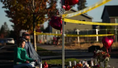 Teacher and alert father helped save lives in Oregon school shooting, police say - The Washington Post