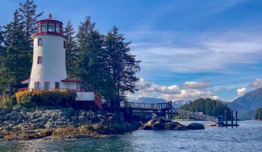 9 Classic Lighthouse Airbnb Rentals Across the United States