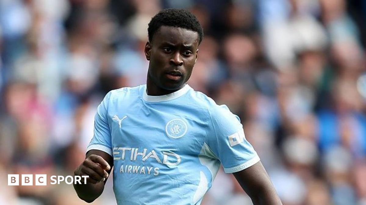 A photo of Marc Guehi playing for Manchester City.