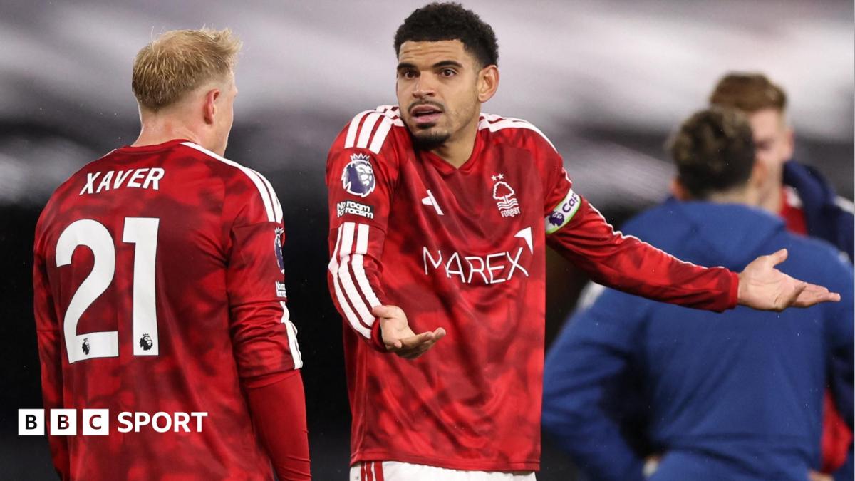 Nottingham Forest's Dan Ndoye in action with Ipswich Town's Abdoul Ouattara