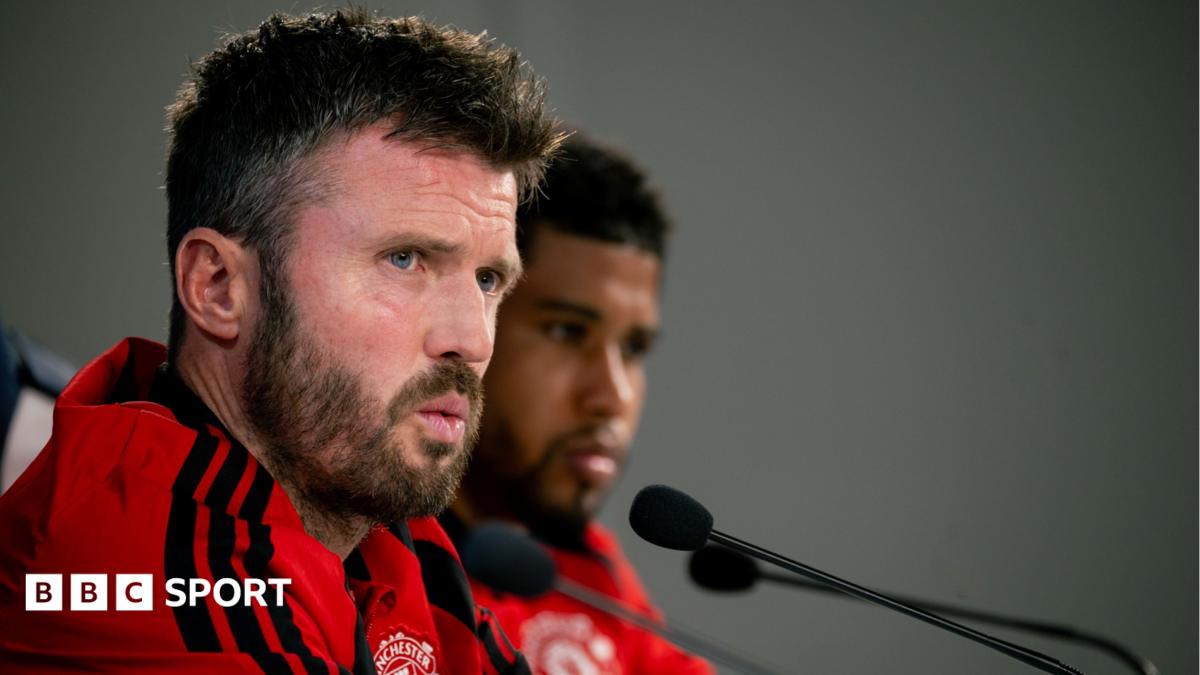 Manchester United head coach Michael Carrick