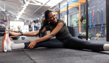 The three stretches a physical therapist wishes everyone would do to improve their hip mobility