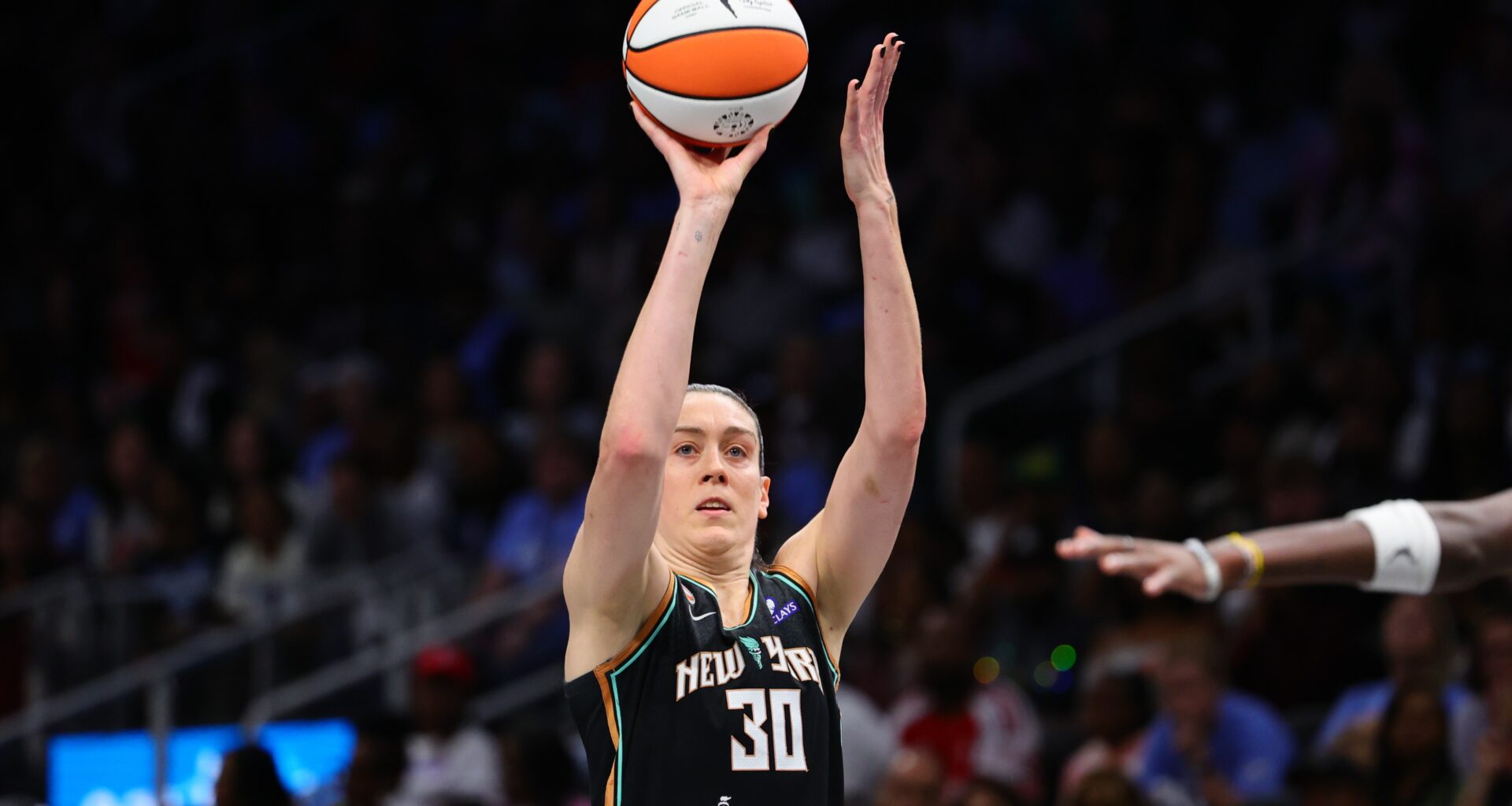 Minutes mounting for Breanna Stewart as Liberty continue series vs. Atlanta Dream