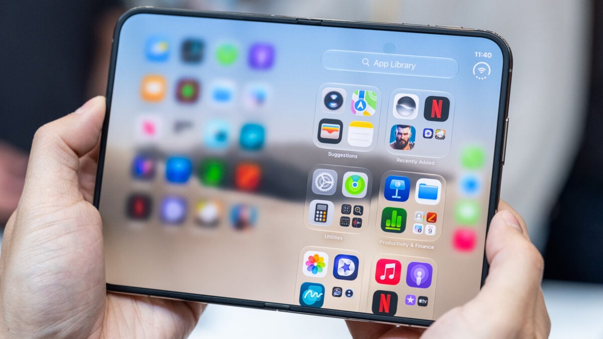 No, No, No—Don't Peel the Nano-Texture Layer off the iPhone Duo's Inner Screen