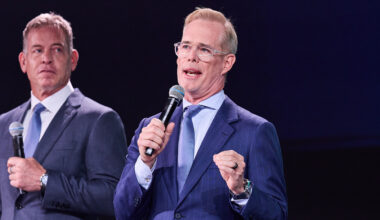 Report: Aikman-Buck relationship strained "for some time"