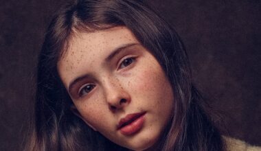 'Sense and Sensibility' Star Bodhi Rae Breathnach Signs With UTA