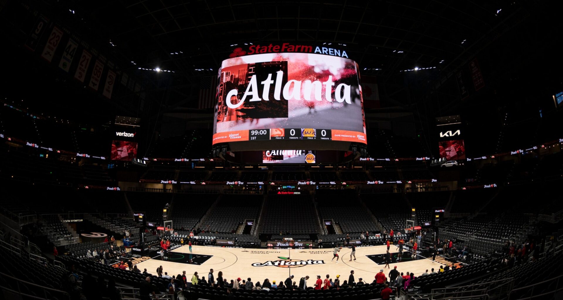 State Farm Arena workers change Dream’s WNBA Finals court in time for Hawks to host night game – WTOP News