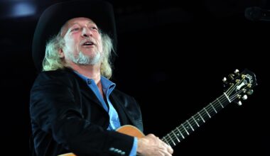 John Anderson, Country Music Hall of Fame Vocalist, Dead at 71